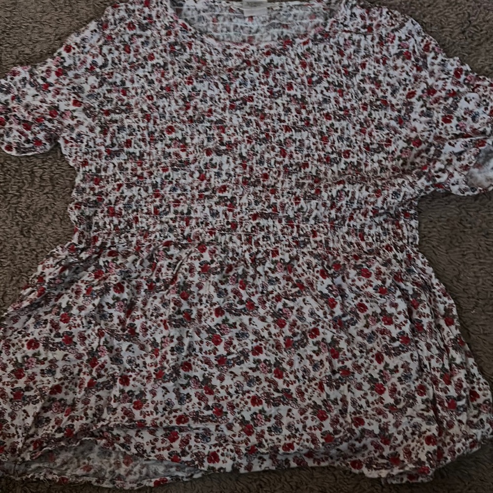 Floral Urban Romantics top size medium!